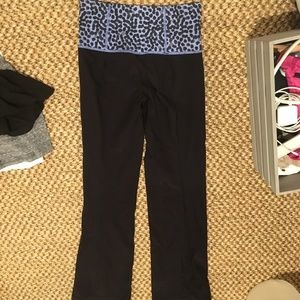 Lululemon women's groove pant flare size 6